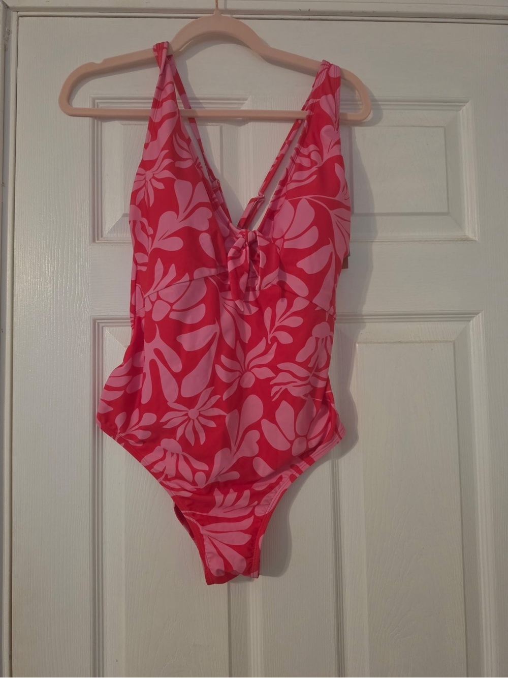 Women’s Shade & Shore size L Pink Floral One-Piece Swimsuit